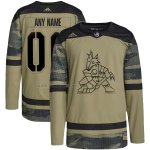 Camiseta Hockey Arizona Coyotes Personalizada Military Appreciation Team Autentico Practice Camuflaje