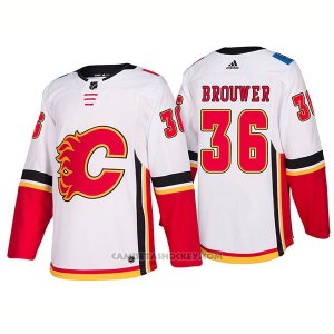 Camiseta Hockey Hombre Calgary Flames 36 Troy Brouwer Away Premier 2017-2018 Blanco