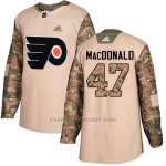 Camiseta Hockey Nino Philadelphia Flyers 47 Andrew Macdonald Camo Autentico 2017 Veterans Day Stitched
