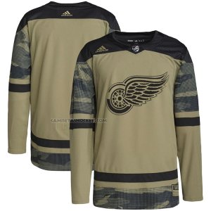 Camiseta Hockey Detroit Red Wings Military Appreciation Team Autentico Practice Camuflaje