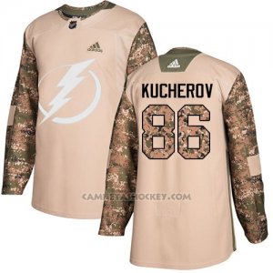 Camiseta Hockey Hombre Tampa Bay Lightning 86 Nikita Kucherov Camo Autentico 2017 Veterans Day Stitched