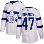 Camiseta Hockey Toronto Maple Leafs 47 Leo Komarov Autentico 2018 Stadium Series Blanco