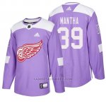 Camiseta Detroit Red Wings Anthony Mantha Hockey Fights Cancer Violeta