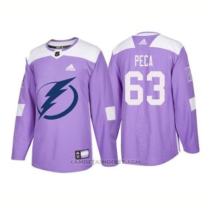 Camiseta Hockey Hombre Autentico Tampa Bay Lightning 63 Matthew Peca Hockey Fights Cancer 2018 Violeta